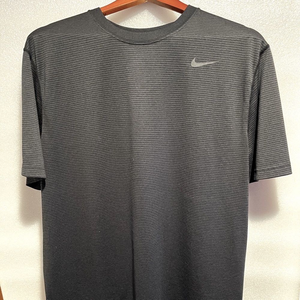 Nike short sleeve atheletic shirt